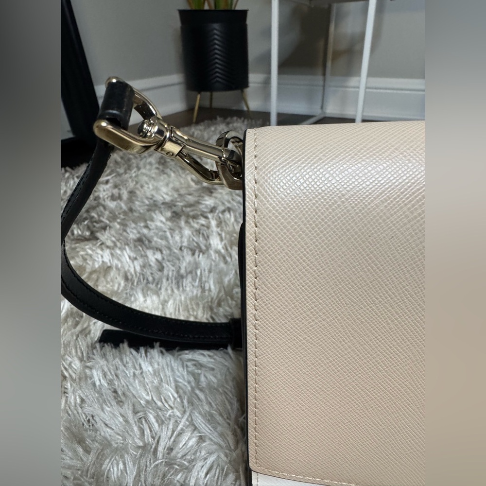 Kate Spade Taupe and White Crossbody Bag - Picture 4 of 15